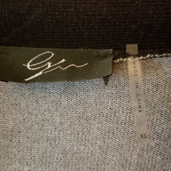 Cardigan - Picture 2 of 5